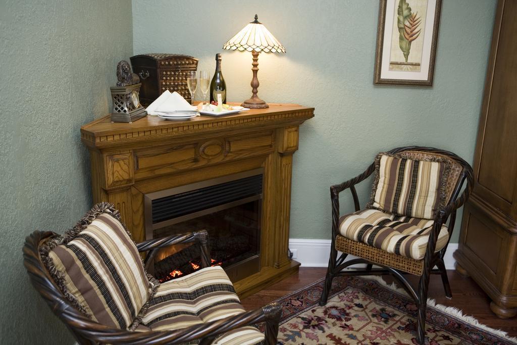 The Belvedere Inn&restaurant Hotel Saugatuck